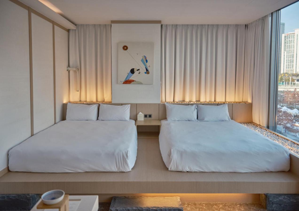 Uh Suite The Seoul Exterior photo