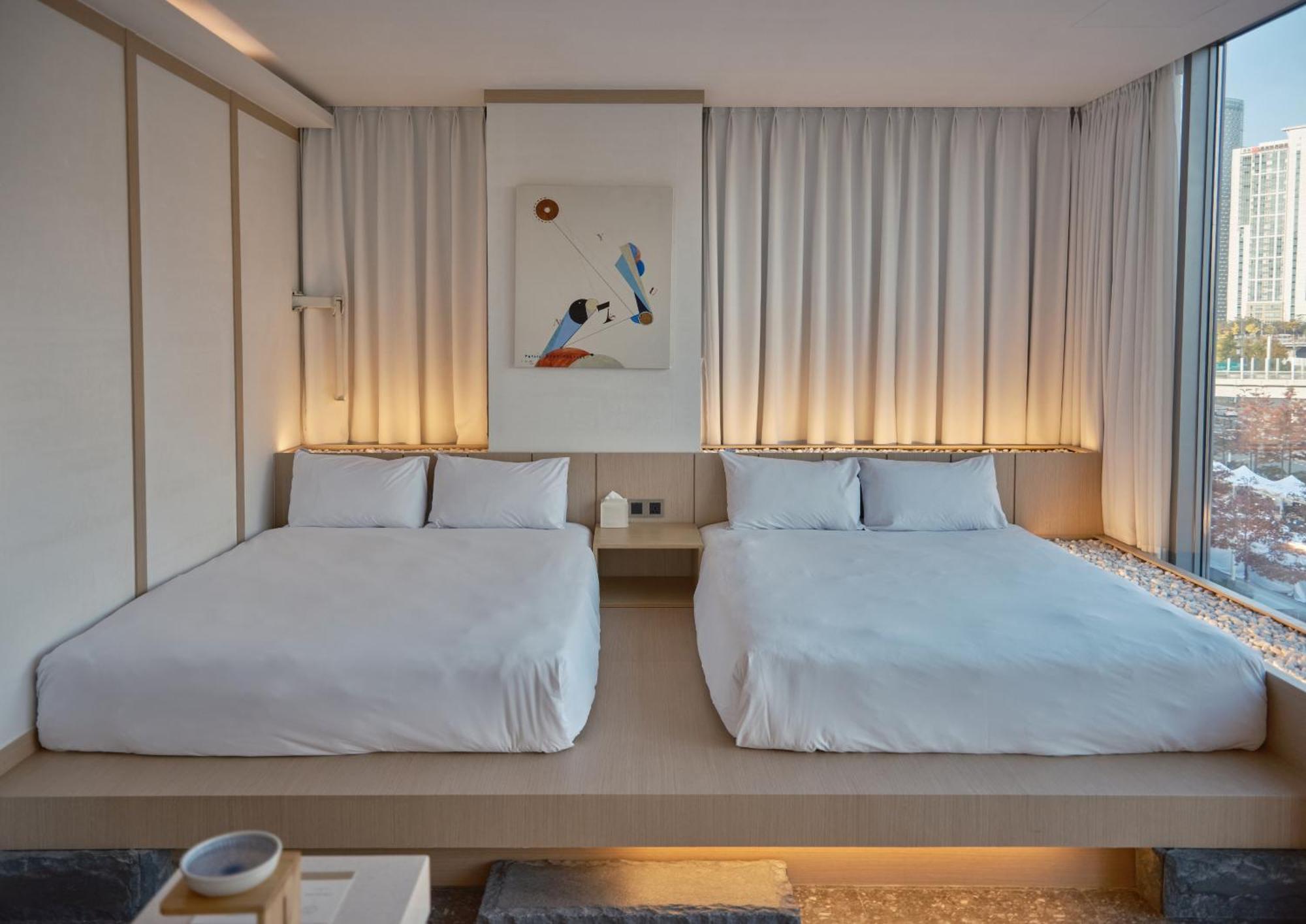 Uh Suite The Seoul Exterior photo