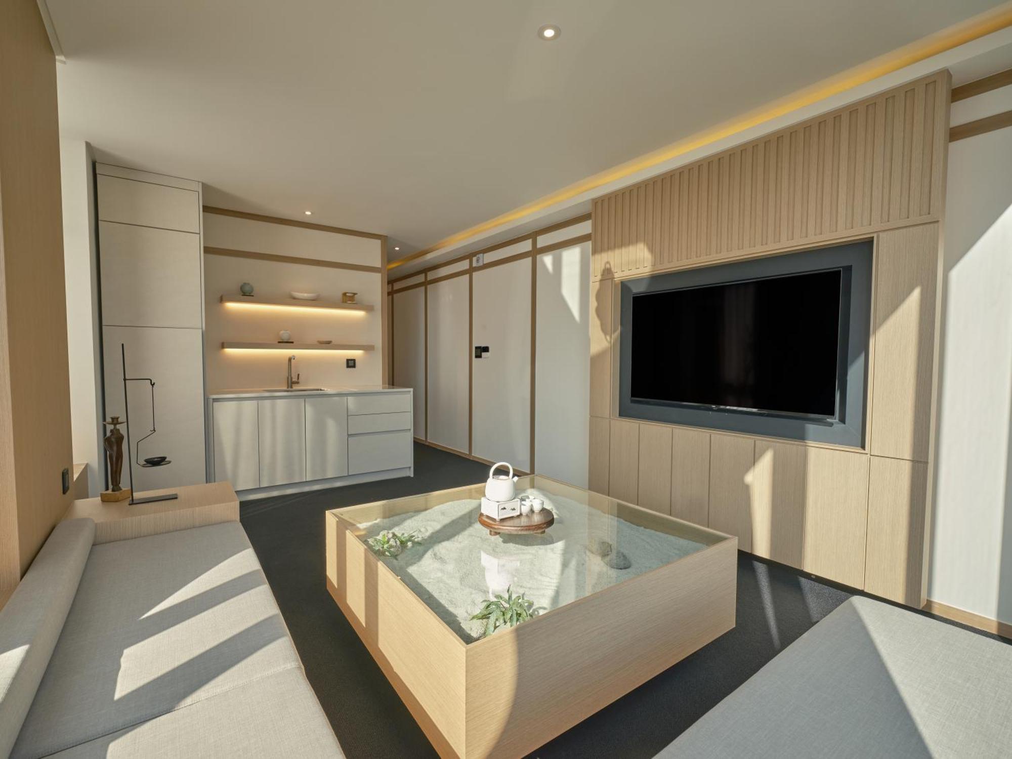 Uh Suite The Seoul Exterior photo